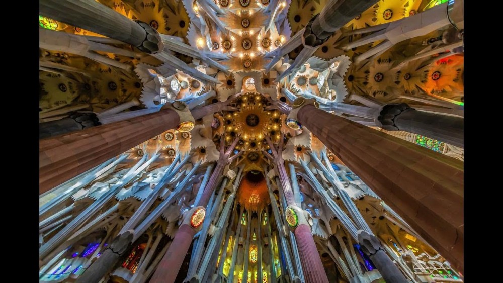 Barcelona: Sagrada Familia Skip-the-Line Entry Ticket & Tour | ®ExcursionMania