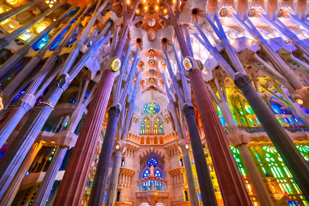 Barcelona: Sagrada Familia Skip-the-Line Entry Ticket & Tour | ®ExcursionMania