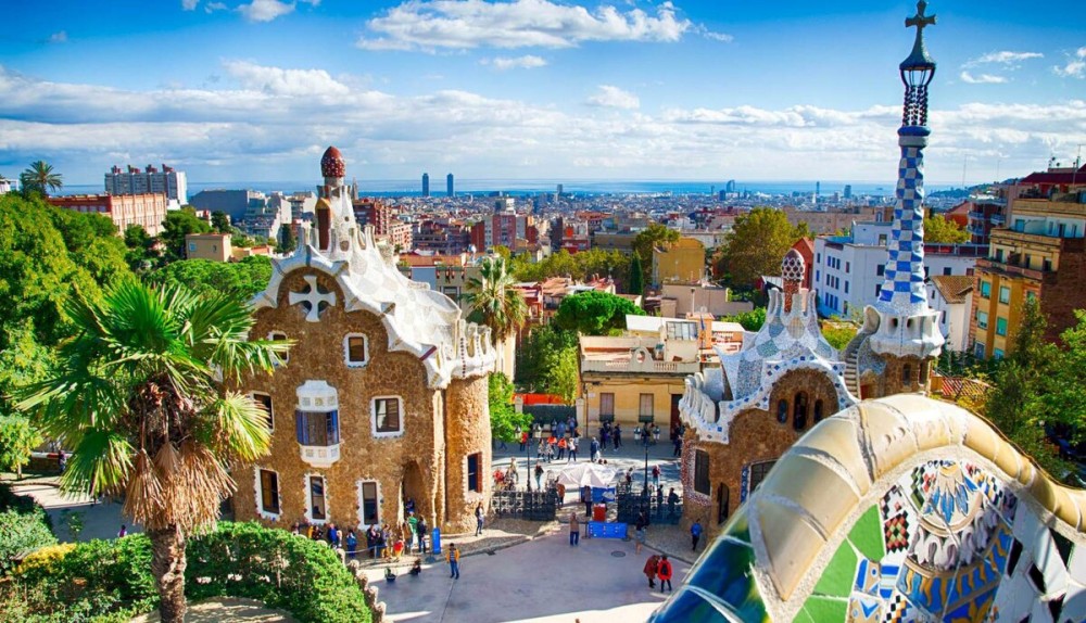 Barcelona: Park Güell Guided Tour | ®ExcursionMania