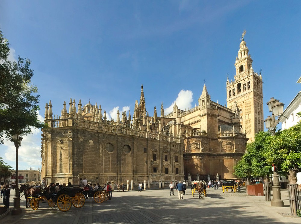 Seville: Cathedral and Giralda Tower Guided Tour and Tickets | ®ExcursionMania