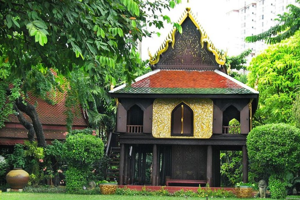 Jim Thompsons House & National Museum Tour from Bangkok | ®ExcursionMania