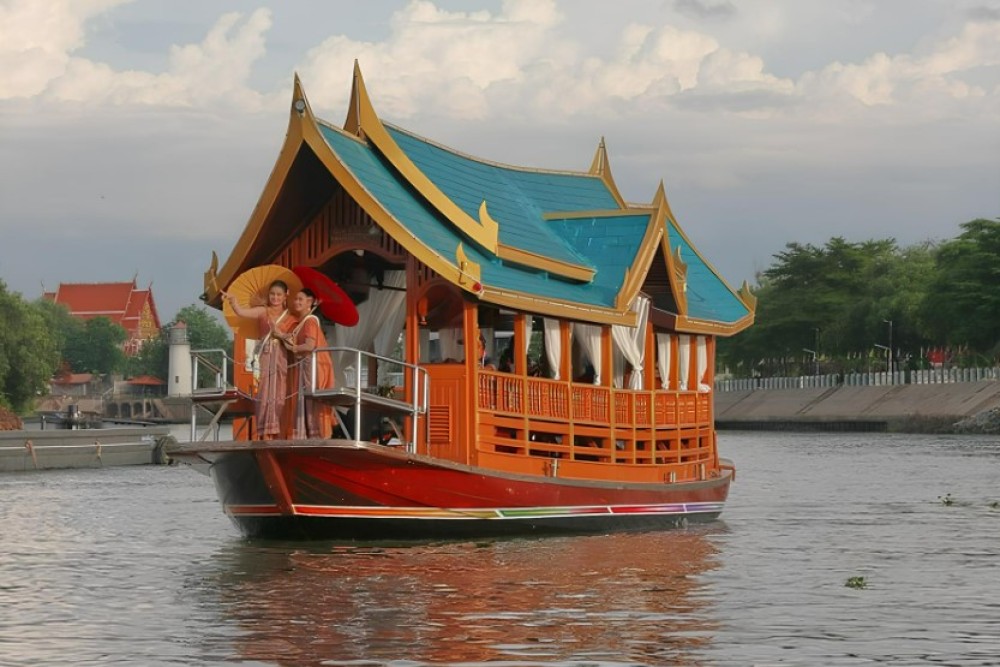 Ayutthaya Heritage Cruise with Thai Dance & Iconic Landmarks View | ®ExcursionMania