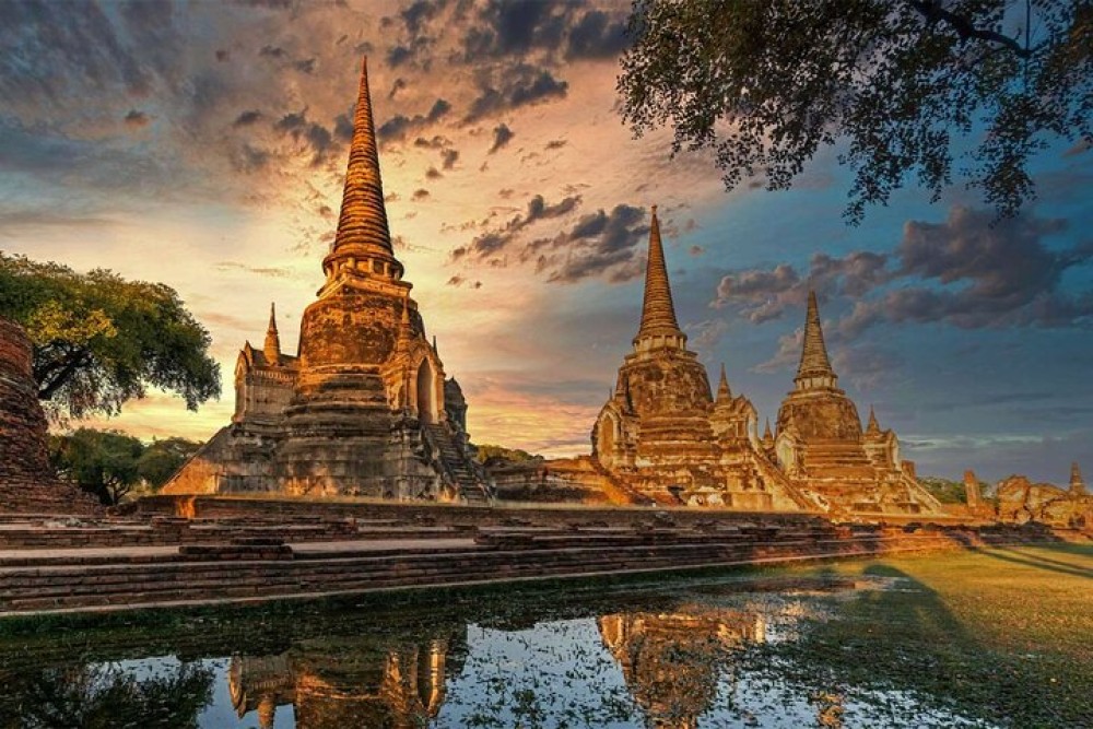 Ayutthaya Bicycle Tour, ATV, Floating Market and Sunset Sail | ®ExcursionMania