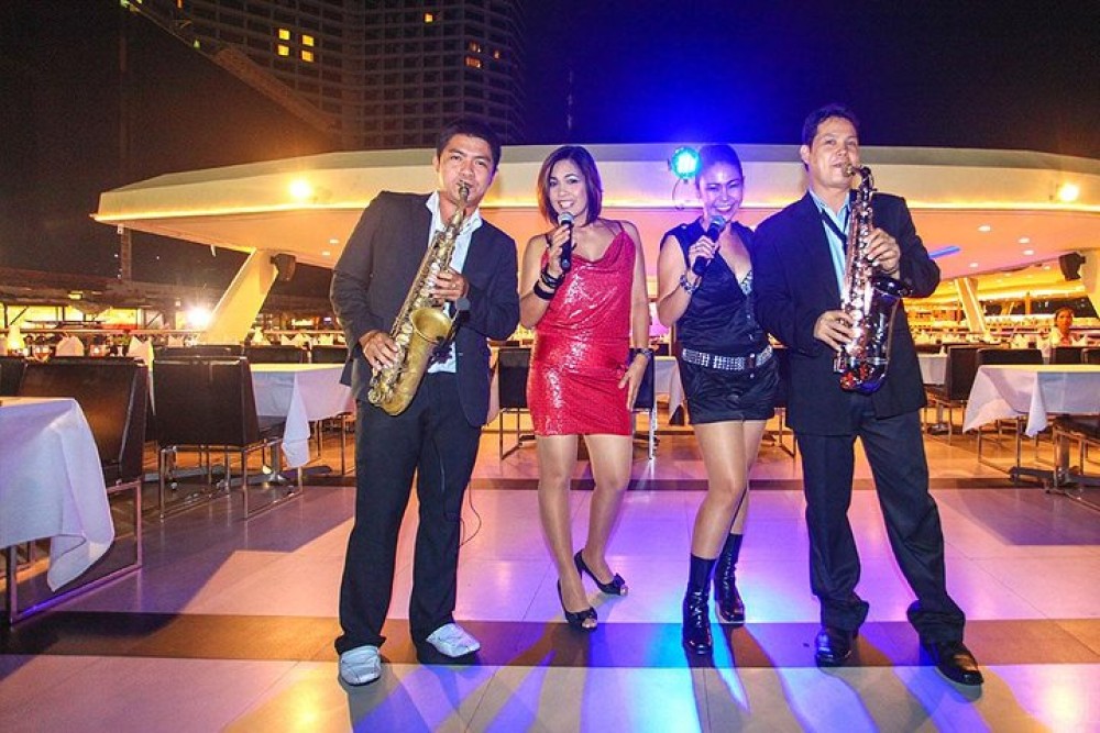 New Year Party : Chao Phraya Princess Dinner Cruise at Bangkok Admissi | ®ExcursionMania