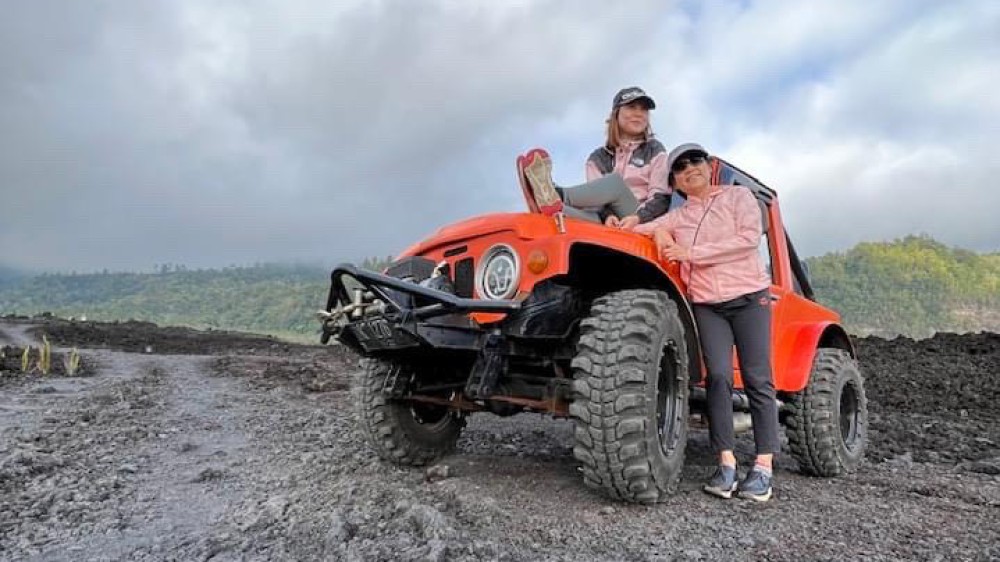 Mount Batur: Sunset Jeep Mount Batur Volcano | ®ExcursionMania