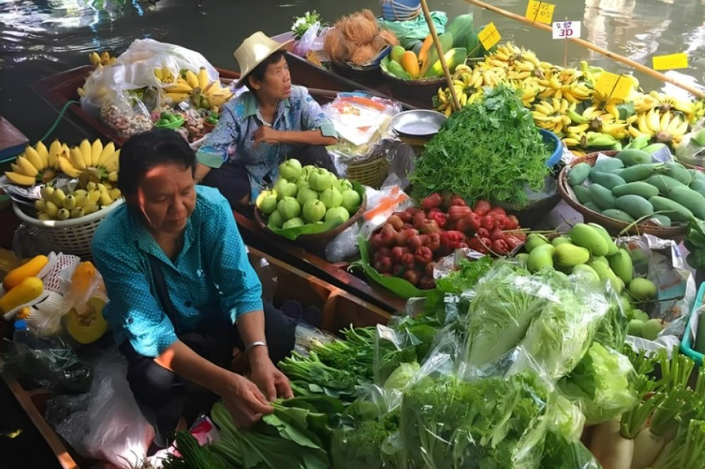 Khlong Lat Mayom & Taling Chan Local Floating Markets Tour SHA Plus | ®ExcursionMania