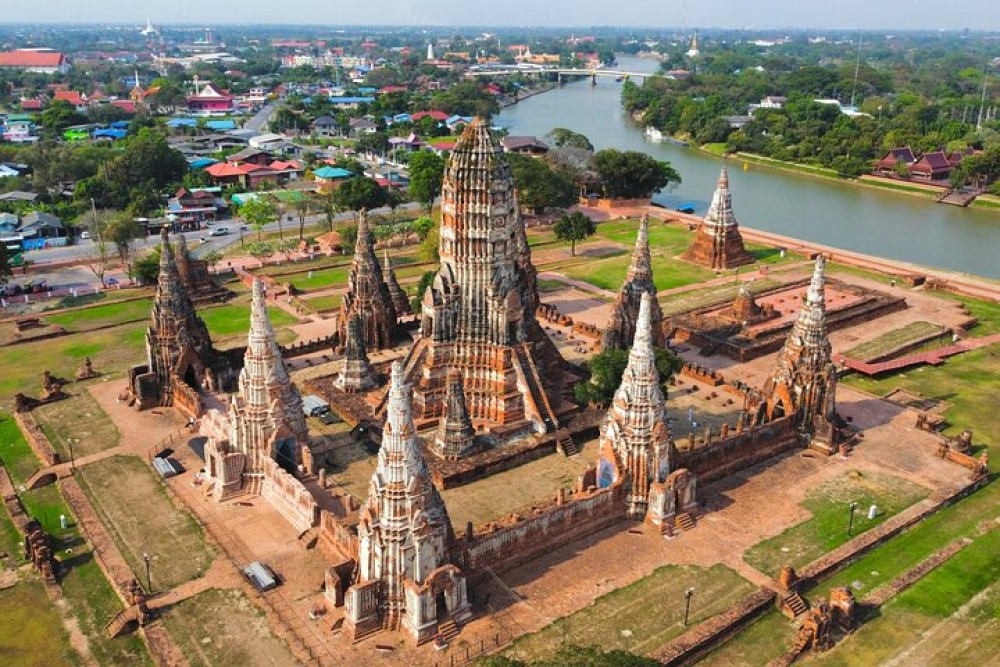 Ayutthaya Glittering Sunset, Heritage Cruise, Noted Sights & Food | ®ExcursionMania