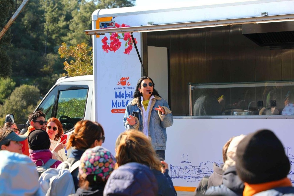 Bodrum City Sightseeing Walk | ®ExcursionMania
