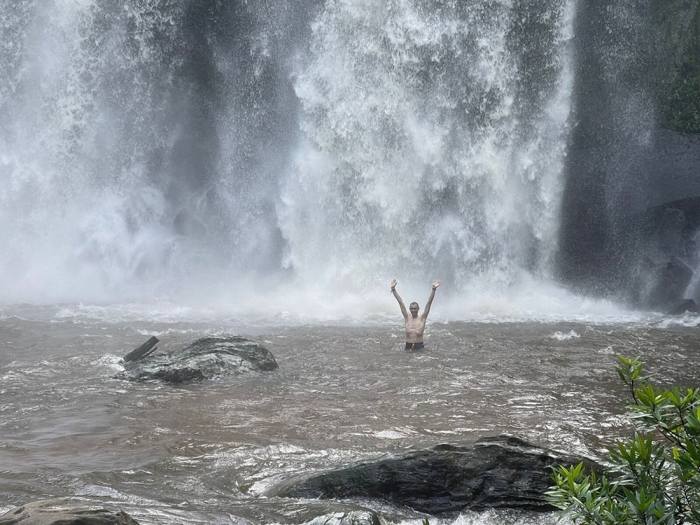 Kulen Waterfall & 1000 Lingas Join-in Tour with local snacks | ®ExcursionMania