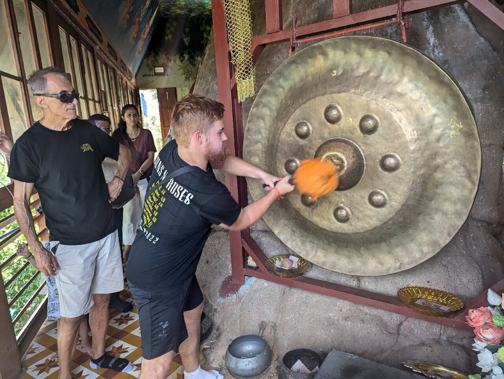 Kulen Waterfall & 1000 Lingas Join-in Tour with local snacks | ®ExcursionMania