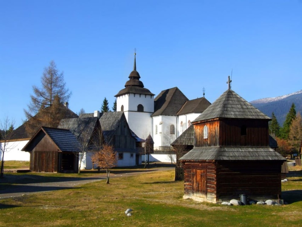 Tatra Mountains  Wellness - Top of Slovakia from Bratislava | ®ExcursionMania