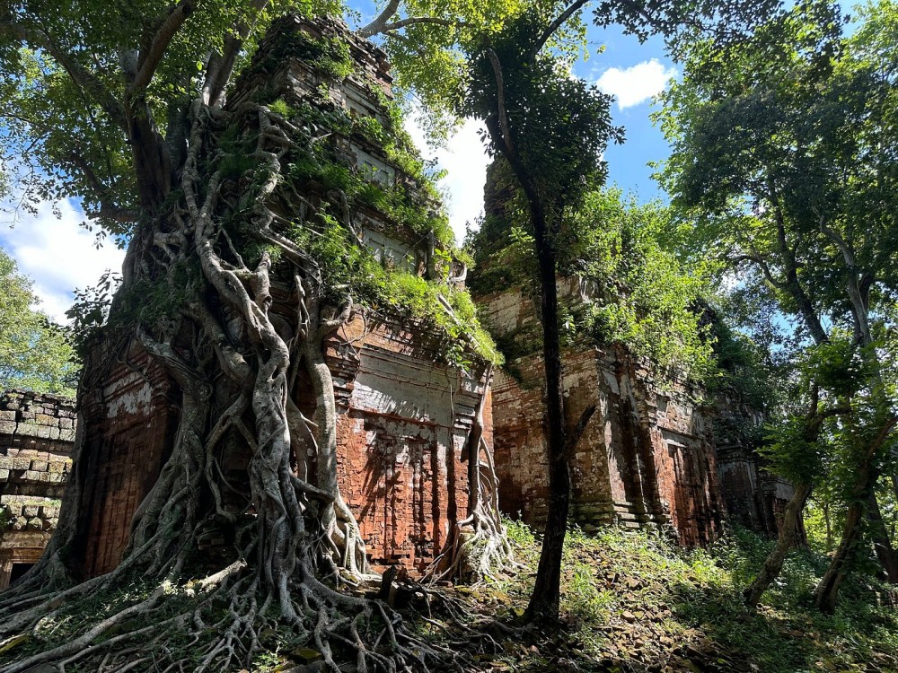 Koh Ker & Beng Mealea Full-Day Join-in Tour | ®ExcursionMania