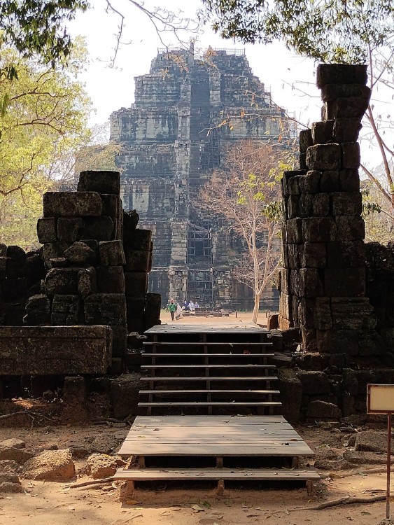 Koh Ker & Beng Mealea Full-Day Join-in Tour | ®ExcursionMania