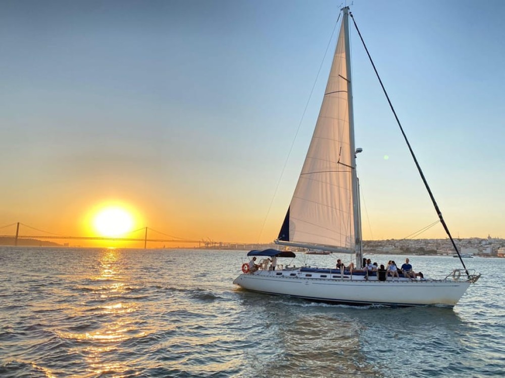 Lisbon: Sailing Tour on the Tagus River | ®ExcursionMania