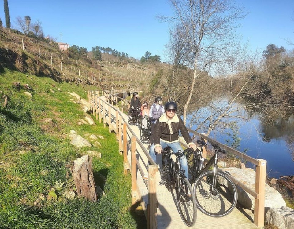 Amarante: e-Bike Tour and Vinho Verde - from Porto | ®ExcursionMania