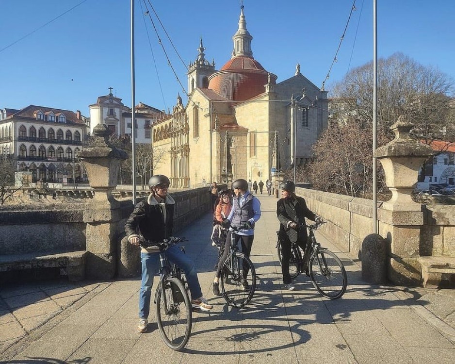 Amarante: e-Bike Tour and Vinho Verde - from Porto | ®ExcursionMania