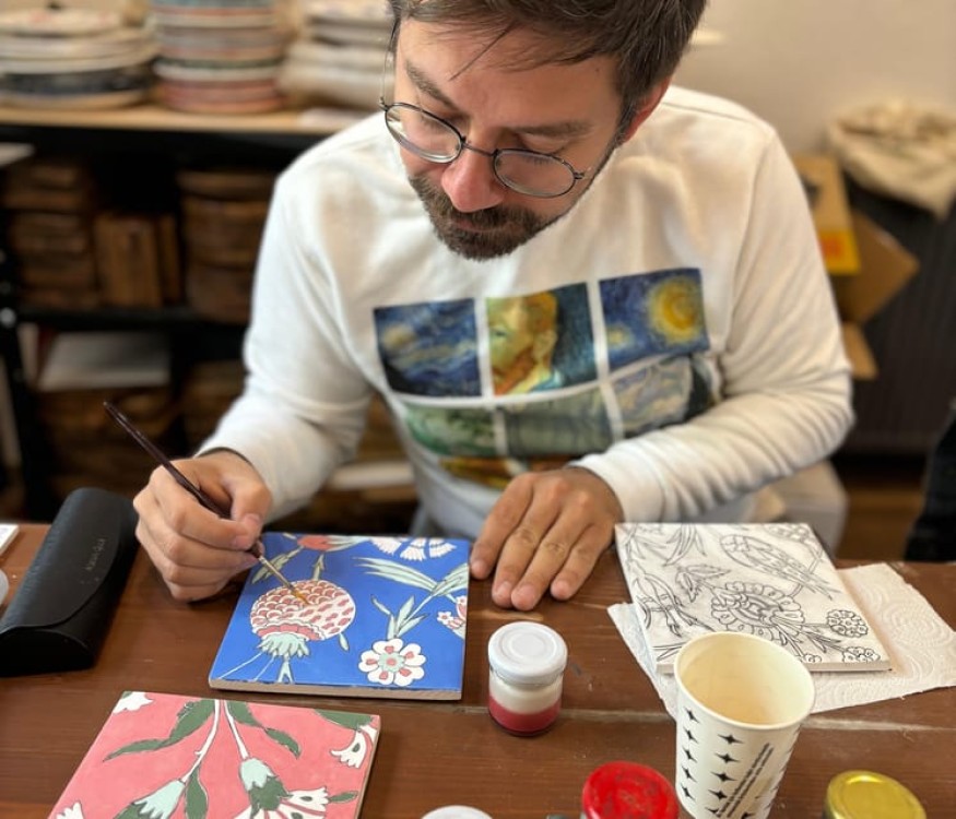 Istanbul: Traditional Turkish Ceramic Art at a Lovely Studio | ®ExcursionMania