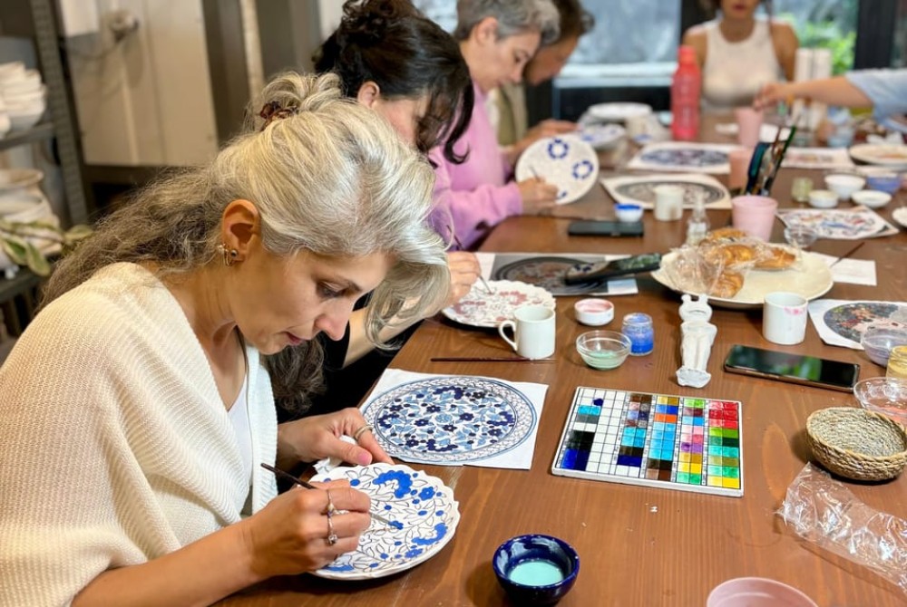 Istanbul: Traditional Turkish Ceramic Art at a Lovely Studio | ®ExcursionMania