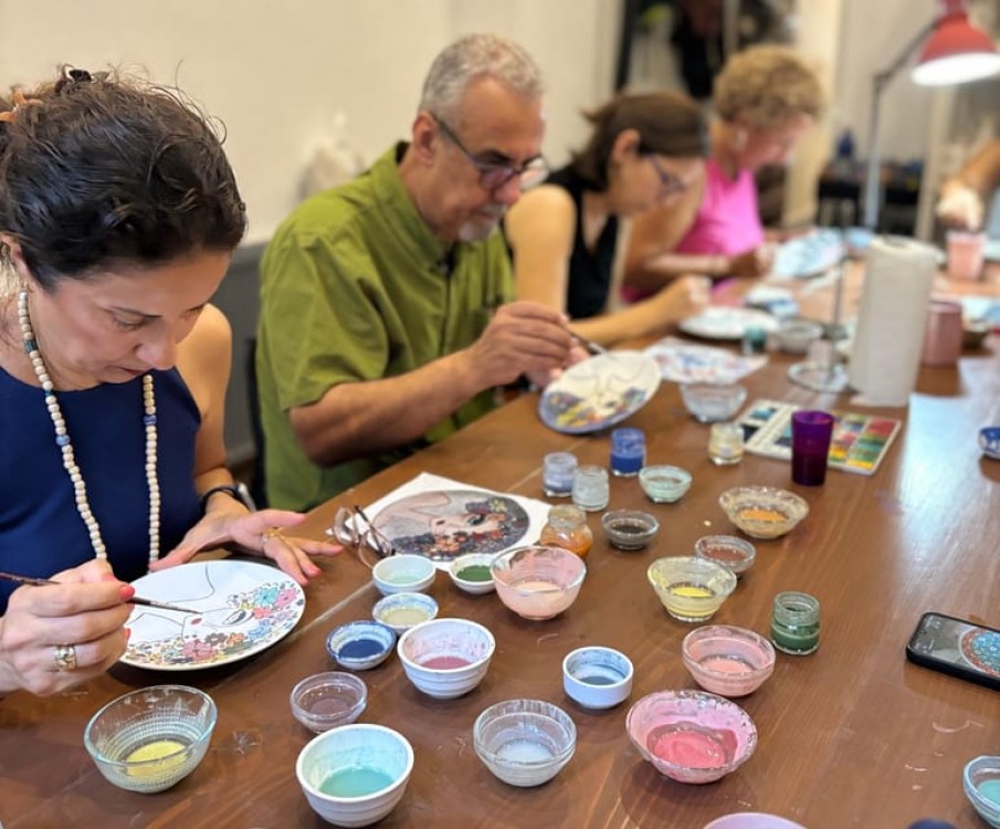 Istanbul: Traditional Turkish Ceramic Art at a Lovely Studio | ®ExcursionMania