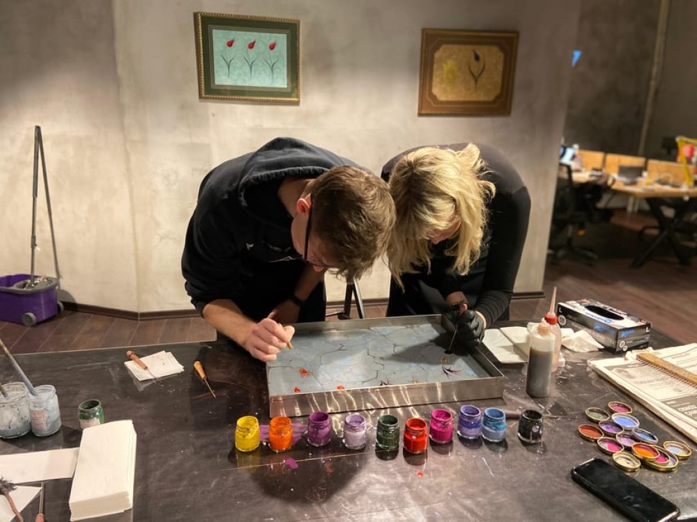 Istanbul: Turkish Marbling Paper Ebru Art Workshop | ®ExcursionMania