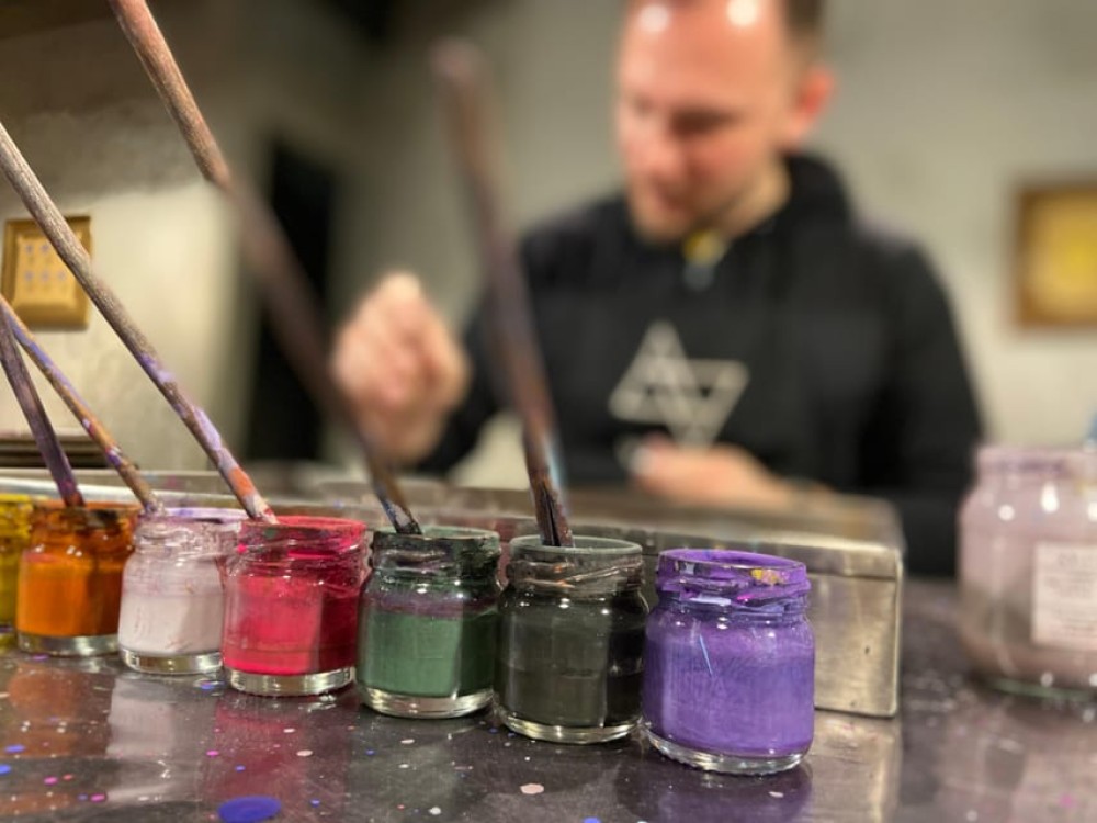 Istanbul: Turkish Marbling Paper Ebru Art Workshop | ®ExcursionMania