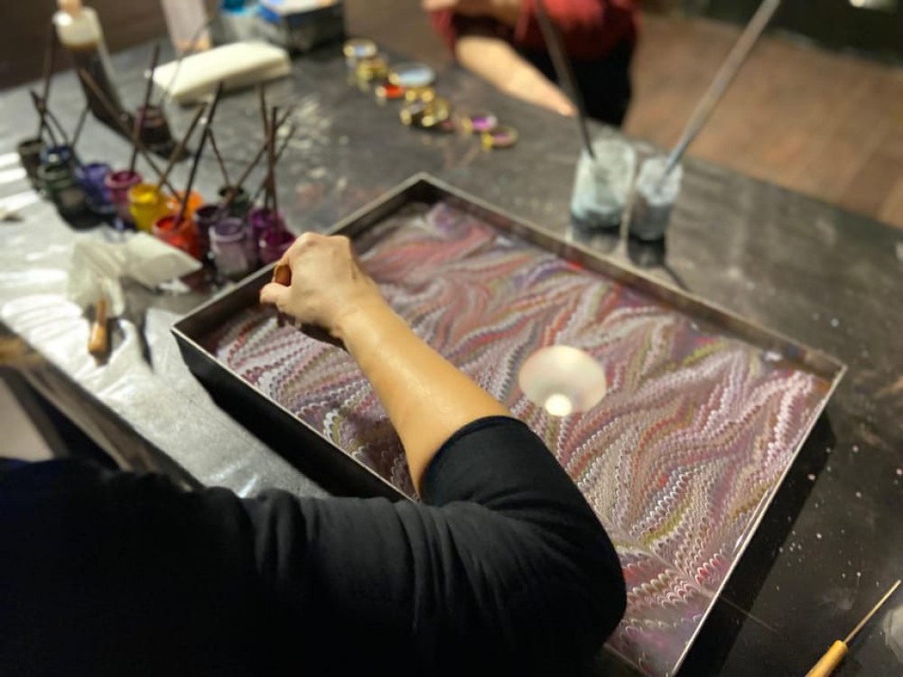 Istanbul: Turkish Marbling Paper Ebru Art Workshop | ®ExcursionMania