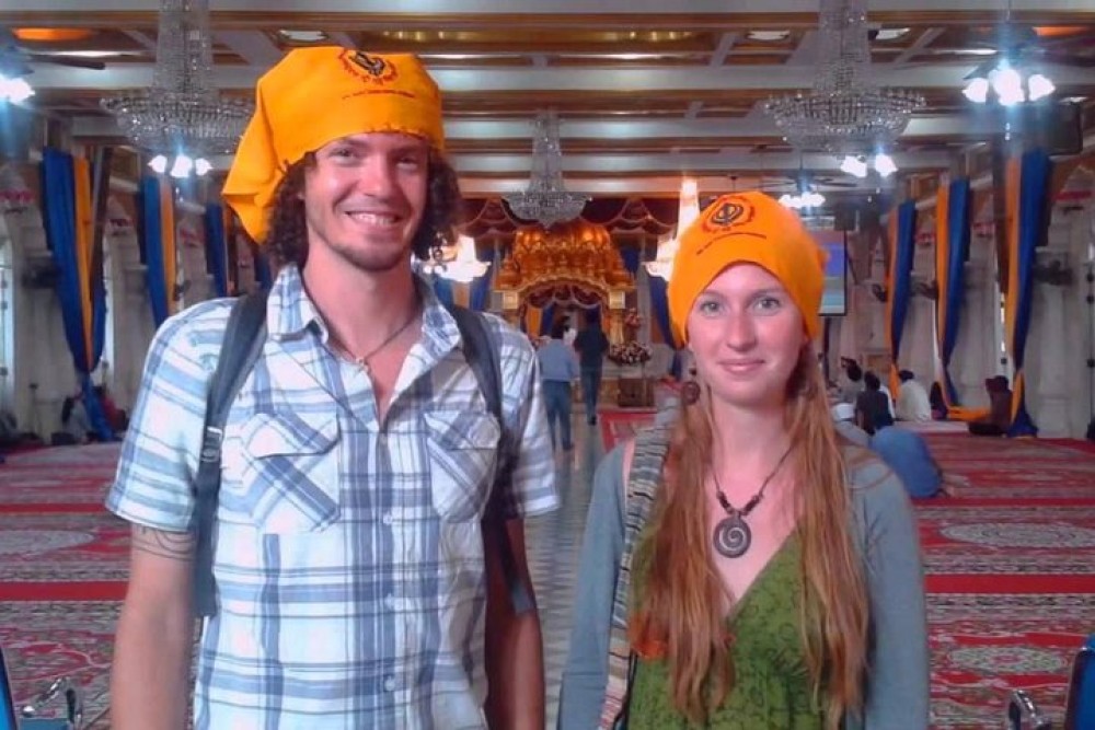 Bangkok Tour By Selfie Expert : FlowerMarket, WatTraimit, WatPho | ®ExcursionMania