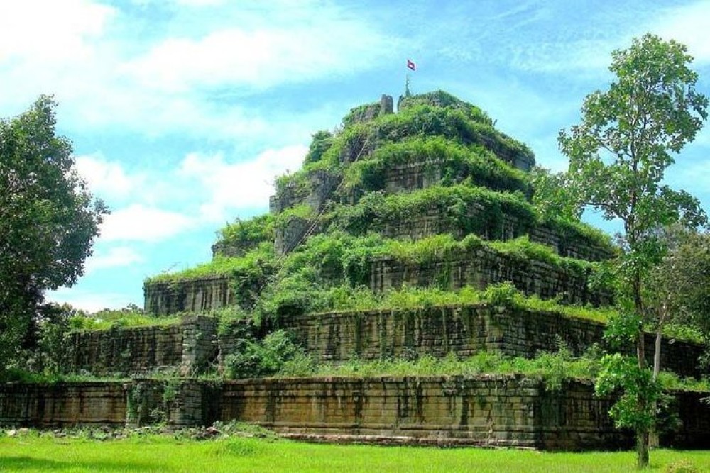 Private Koh Ker & Beng Mealea Full-Day Tour by A/C Vehicles | ®ExcursionMania