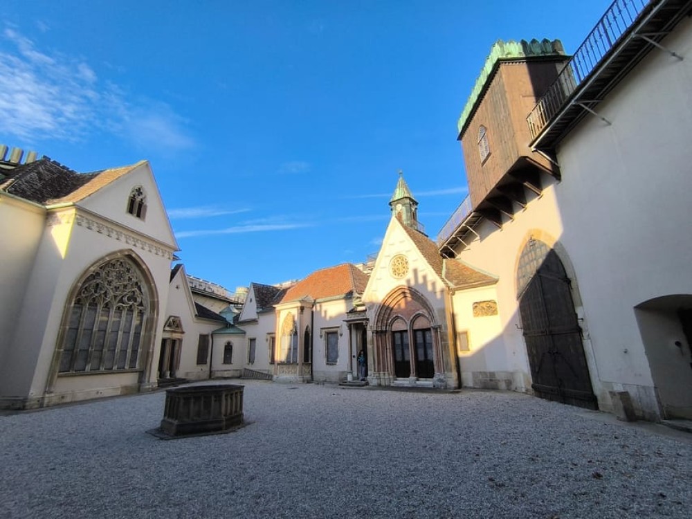 Castles around Vienna - Day Trip from Vienna and Bratislava | ®ExcursionMania