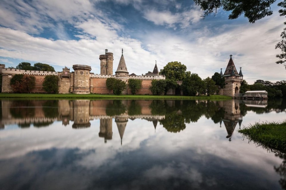 Castles around Vienna - Day Trip from Vienna and Bratislava | ®ExcursionMania
