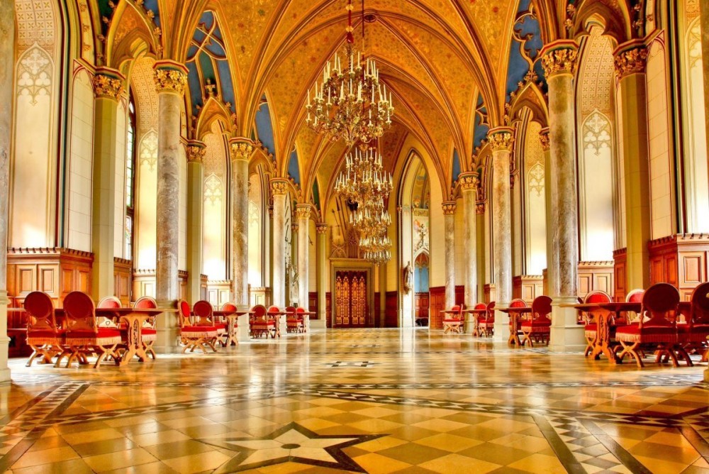 Castles around Vienna - Day Trip from Vienna and Bratislava | ®ExcursionMania