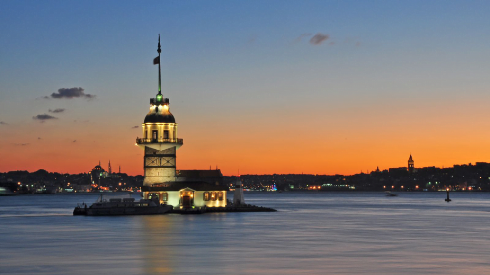 Everyday Sunset Bosphorus Tour With Tea | ®ExcursionMania