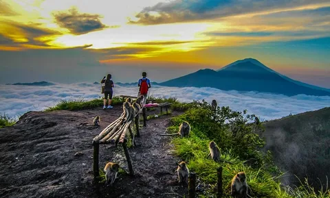 Ubud Dayclub & Mount Batur Sunrise Day Tour | ®ExcursionMania