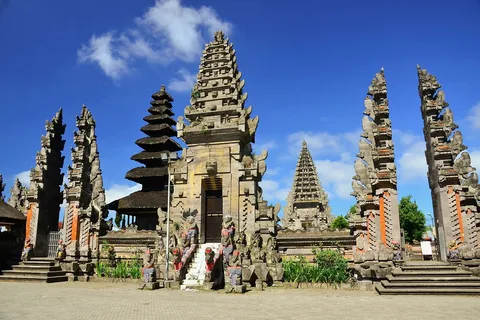 Ulun Danu Batur & Mount Batur Sunrise Day Tour with Photographer | ®ExcursionMania