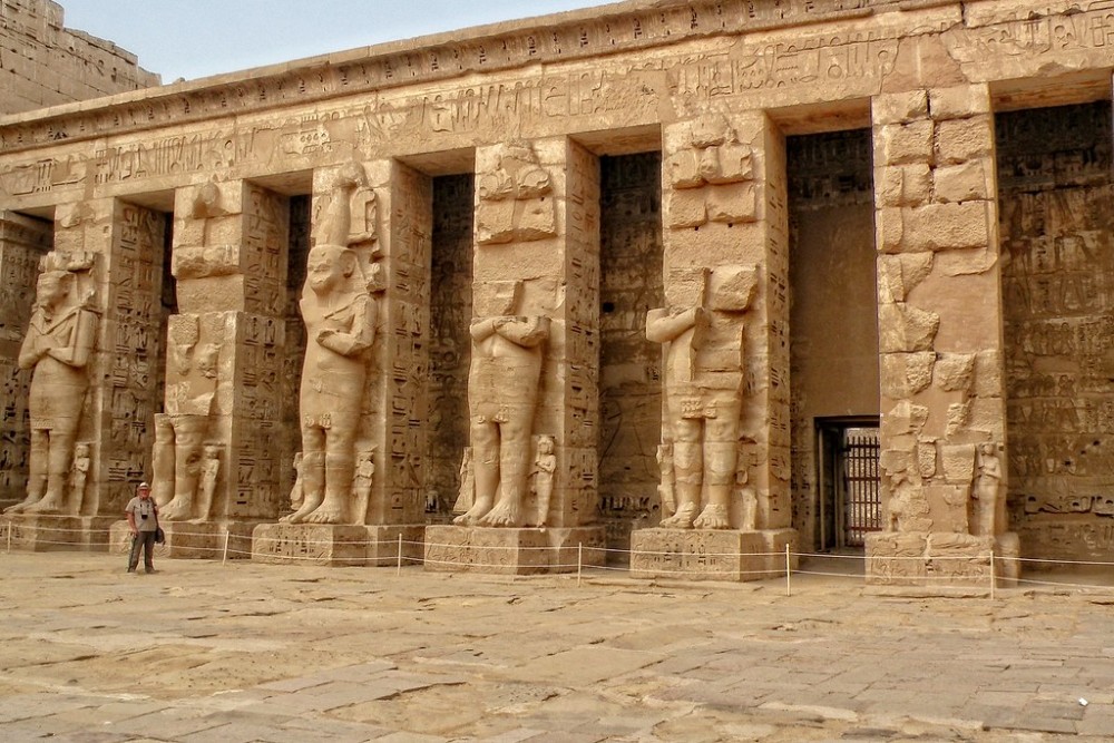 Luxor Private Tour: Medinat Habu & Valley of the Queens | ®ExcursionMania