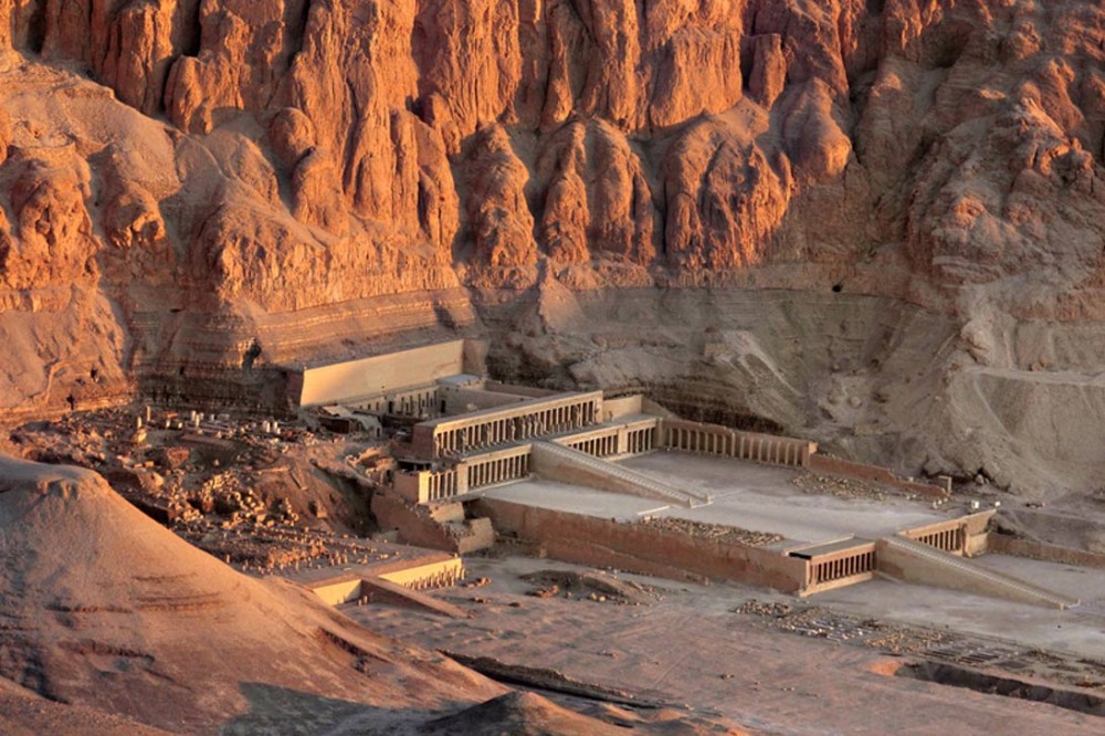 Luxor: Valley of Kings, Hatshepsut & Karnak Light Show Tour | ®ExcursionMania