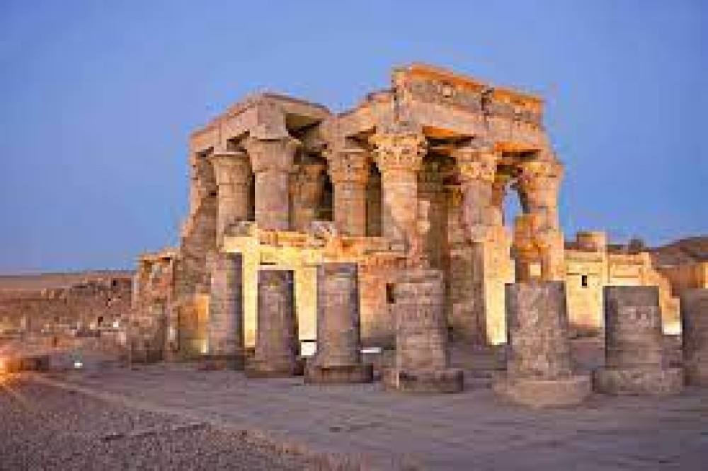 Luxor: Private Edfu and Kom Ombo Temples Tour & Lunch | ®ExcursionMania