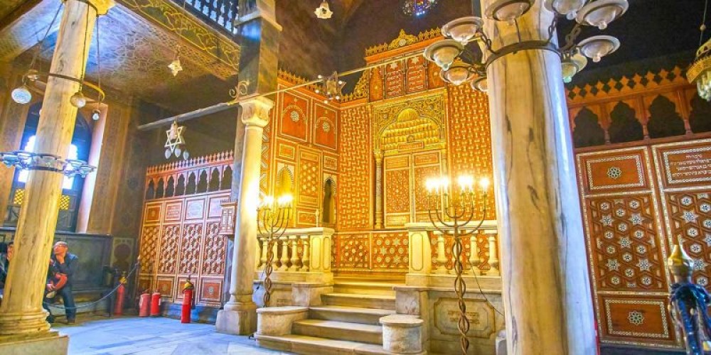 Cairo Day Tour: Egyptian Museum & Coptic Cairo Highlights | ®ExcursionMania