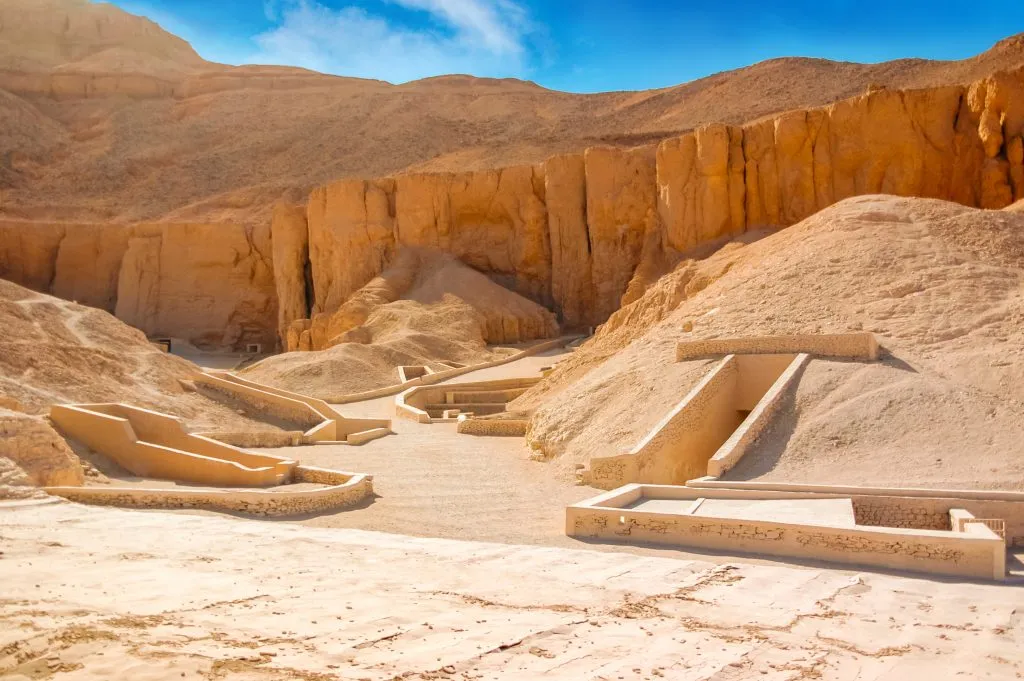 Luxor Private Day Trip from Hurghada: Hatshepsut & Karnak | ®ExcursionMania