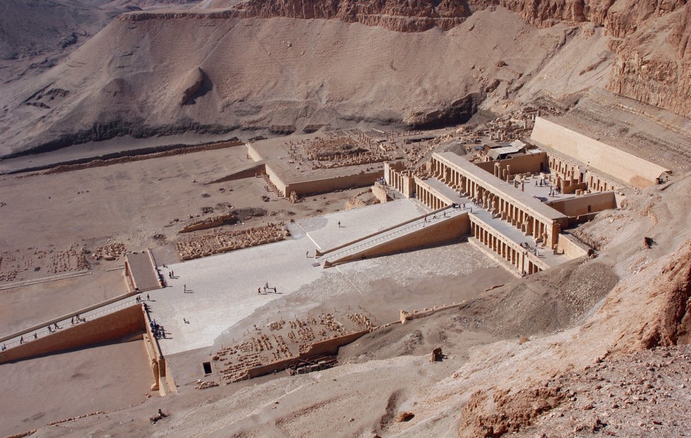 Luxor Private Day Trip from Hurghada: Hatshepsut & Karnak | ®ExcursionMania