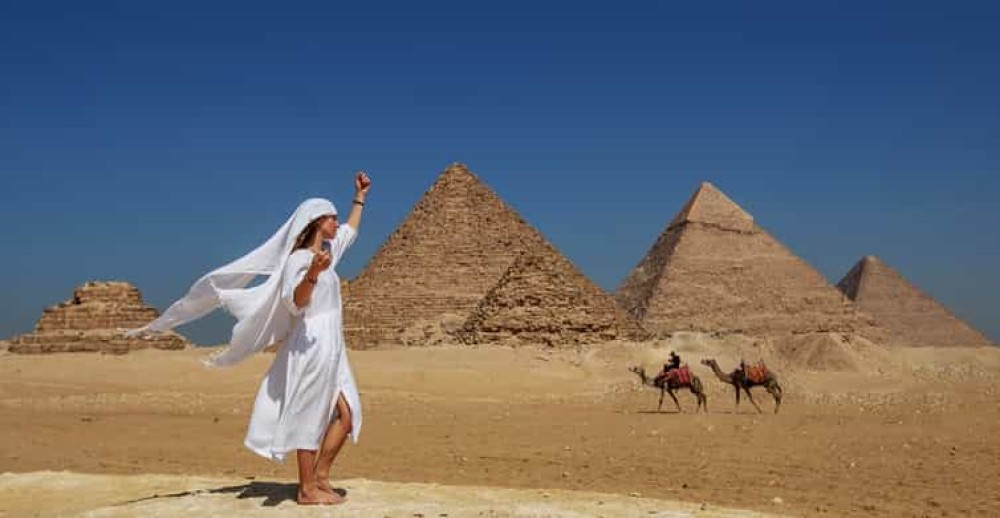 Private Giza Pyramids Tour with Bedouin Village Experience | ®ExcursionMania