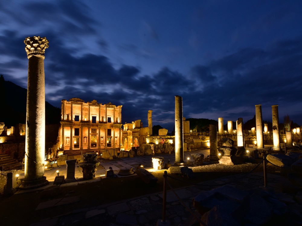 Magical 6-Hour Ephesus Night Tour from Izmir | ®ExcursionMania
