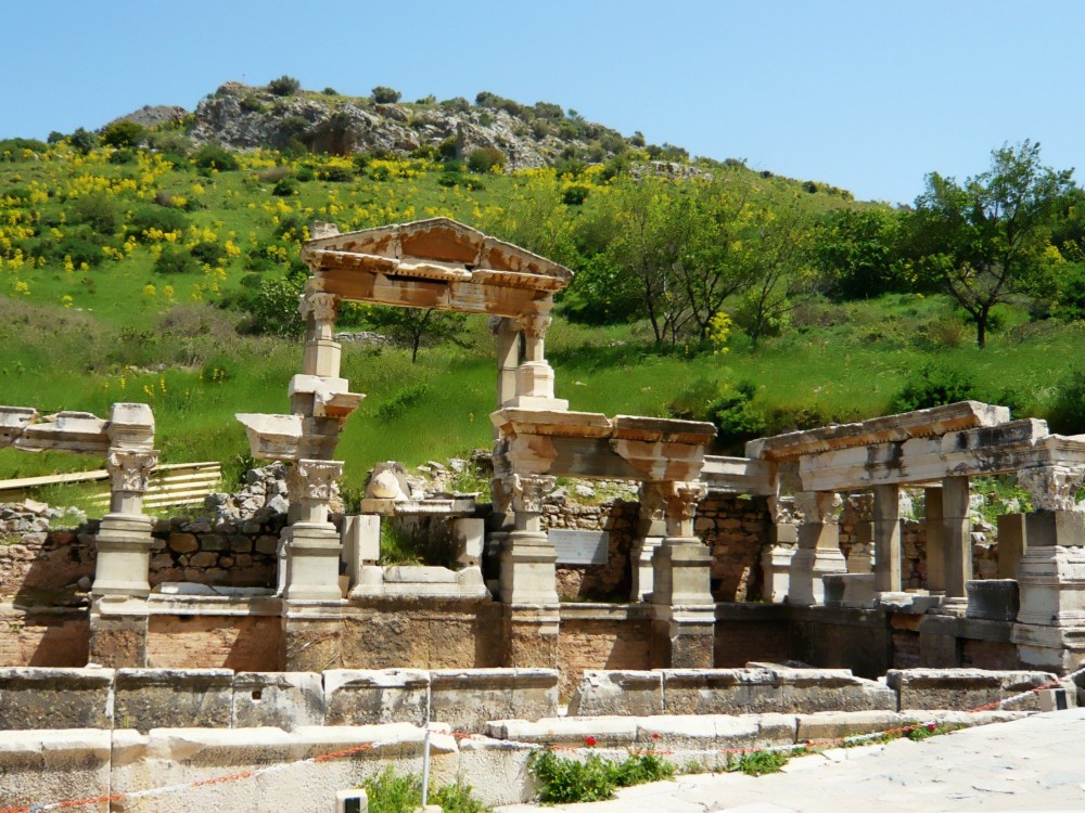 From Izmir to Ephesus: A Guided Historical Experience | ®ExcursionMania