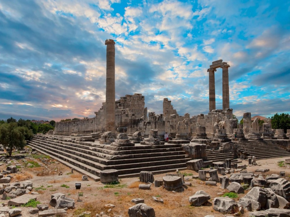 Izmir: The Ultimate Priene Miletus & Didyma Experience | ®ExcursionMania