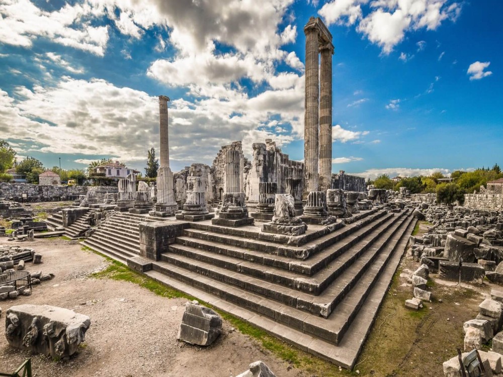 Izmir: The Ultimate Priene Miletus & Didyma Experience | ®ExcursionMania