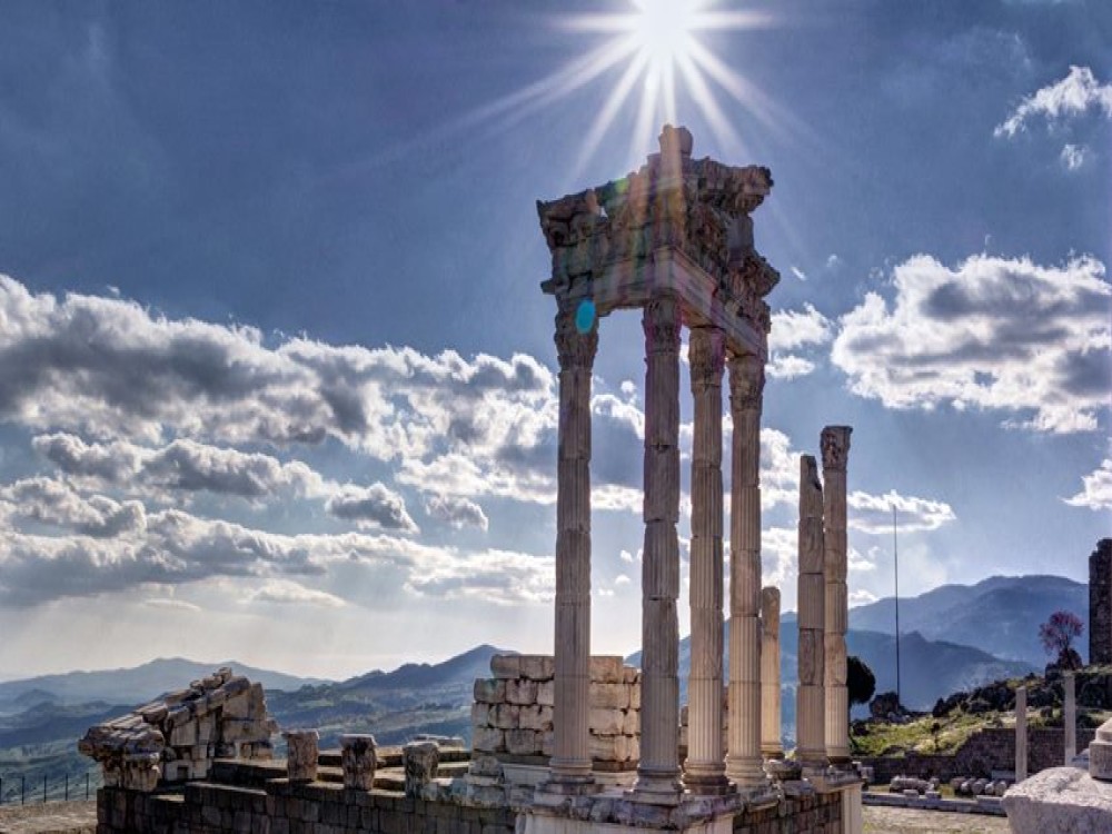 From Kusadasi: Private Pergamon & Asklepion Tour | ®ExcursionMania