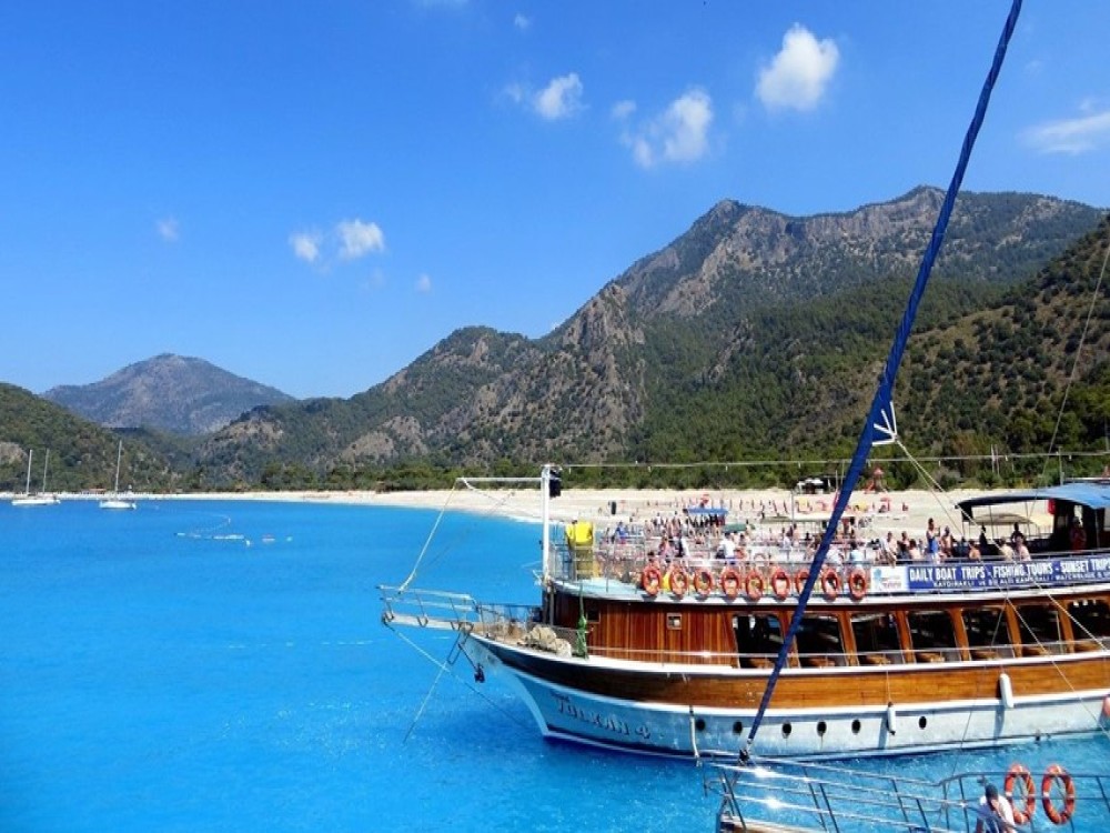 Didim Boat Trip: Sun Sea and Serenity | ®ExcursionMania
