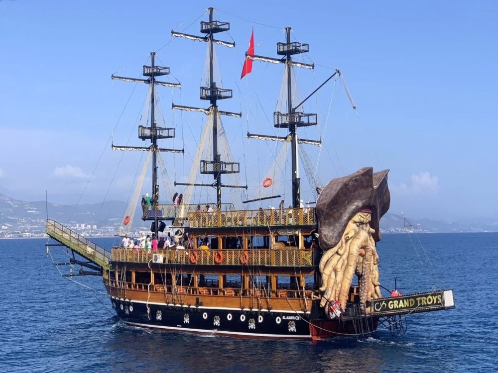 All Inclusive Alanya Pirate Boat Trip With Hotel Transfer | ®ExcursionMania
