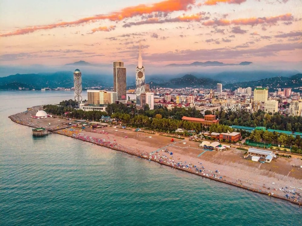 From Trabzon: Group Walking Tour through Batumi in Georgia | ®ExcursionMania