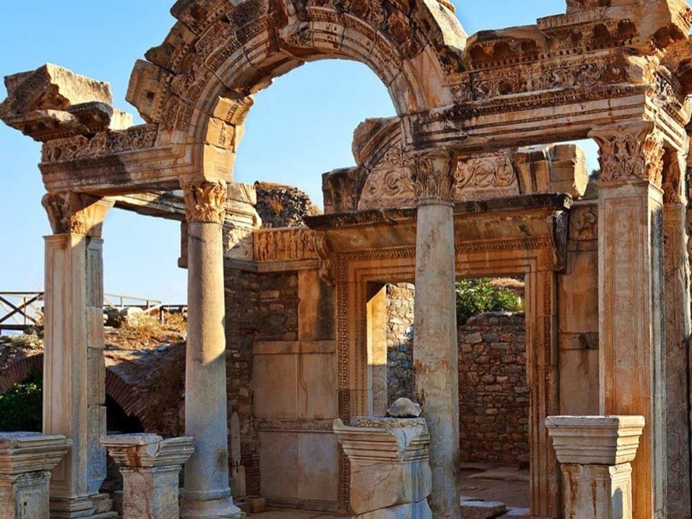 Kuşadası: Kuşadası: Visit Ephesus The House of Virgin Mary & Temple of Artemis | ®ExcursionMania